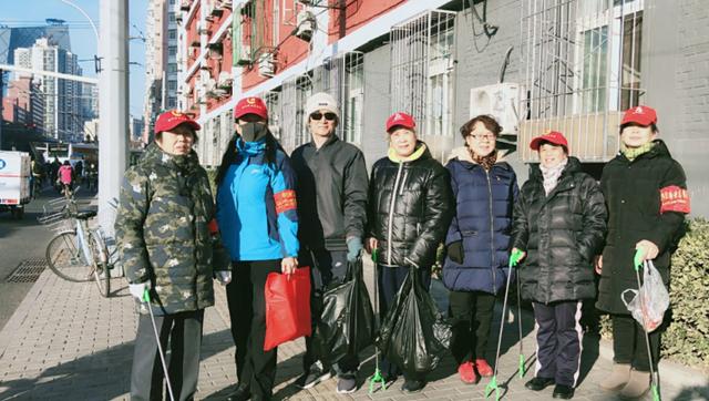 朝阳区八里庄街道开展创卫"迎新春爱国卫生整洁活动"