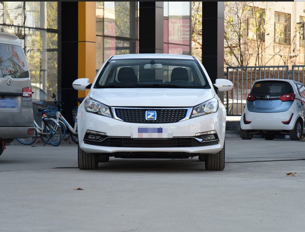 这台众泰z500ev真不错,外观简约大气,性价比高,年轻人的选择!