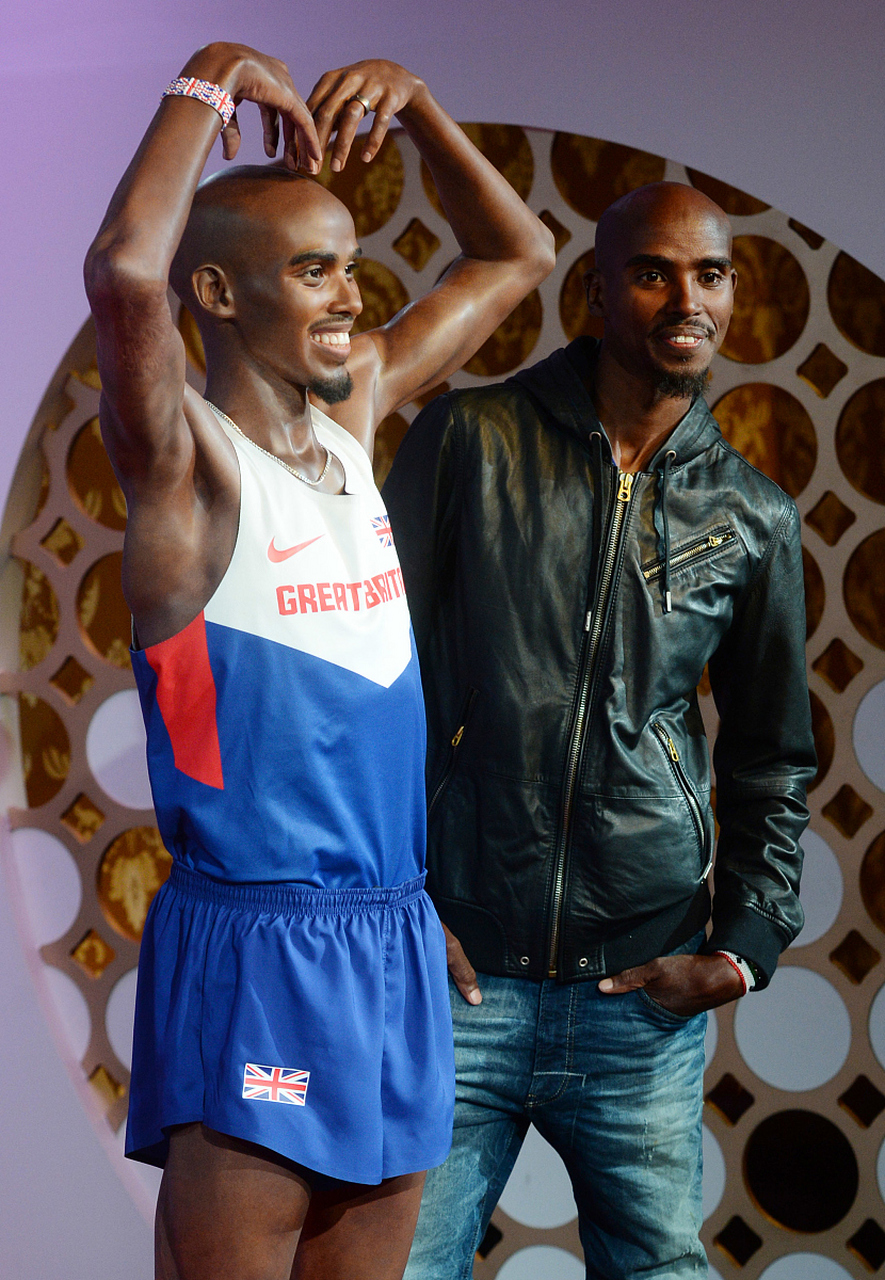 体重111公斤,球队位置小前锋,阿泰以防守起家,身体十分敦实,他防守时