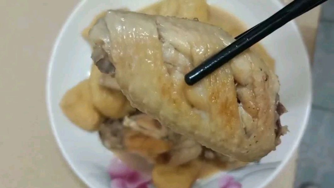 不辣的鸡翅做法教程,肉质鲜嫩,喜欢吃清淡美食就赶紧动手吧
