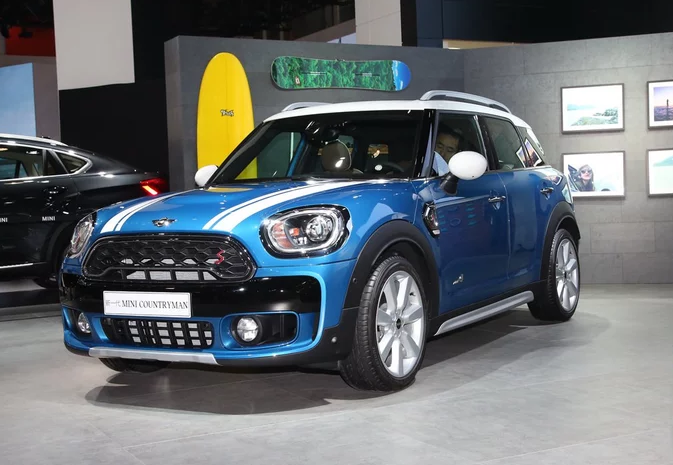 英菲尼迪qx30采用了奔驰同款的1