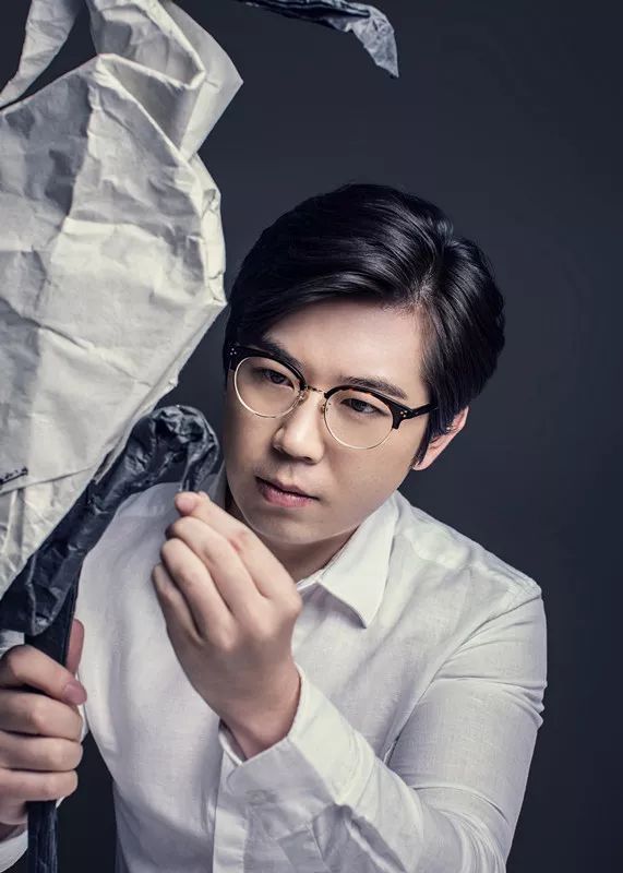 新锐|刘通 美的累积和升华在一折一叠中