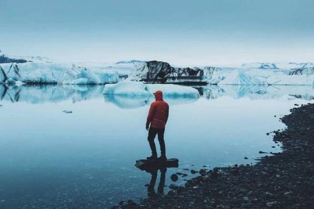 感悟人生伤感的经典句子,无奈悲凉,道出世间沧桑!