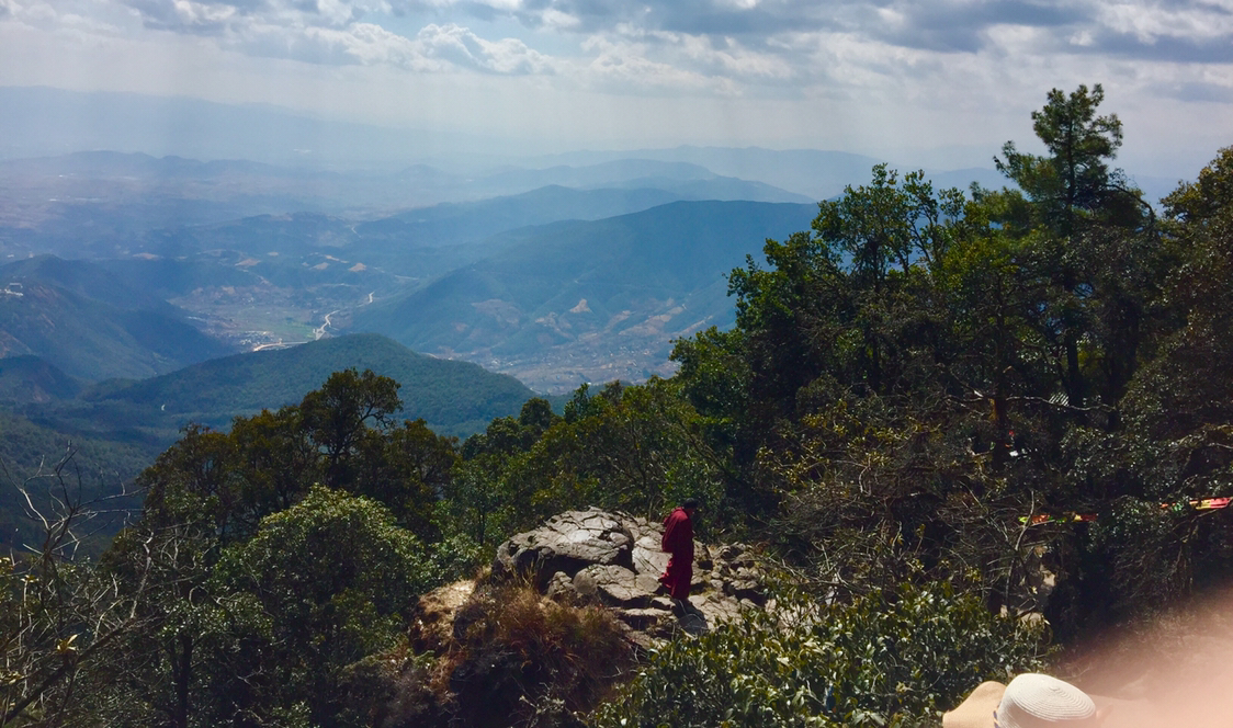 佛系旅遊目的地雞足山,充滿能量和信仰的靈山