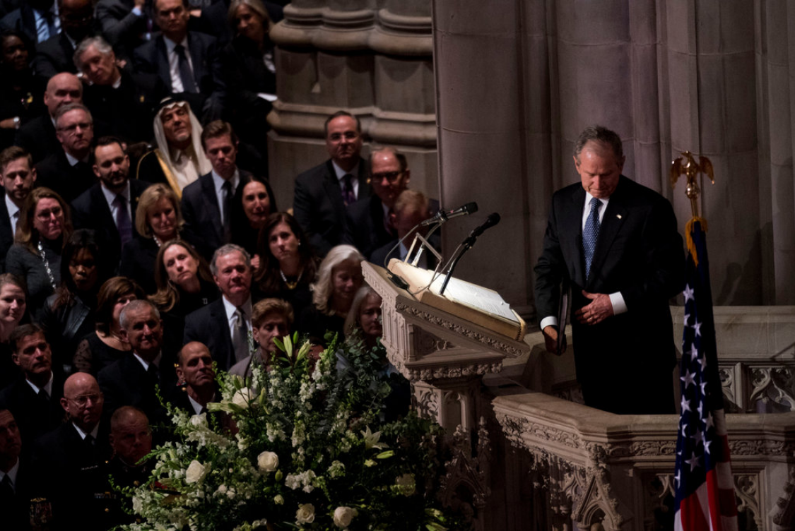 外国总统去世享受什么规格的葬礼?来看看乔治·布什国葬现场