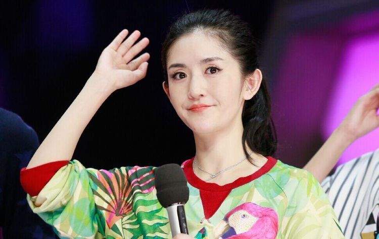 终于看到谢娜双胞胎女儿的正面照了,网友:这份可爱我吃了!