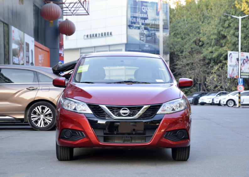 8万多想买一辆代步车,驾驶乐趣 坐着舒服 省油,日产告诉你