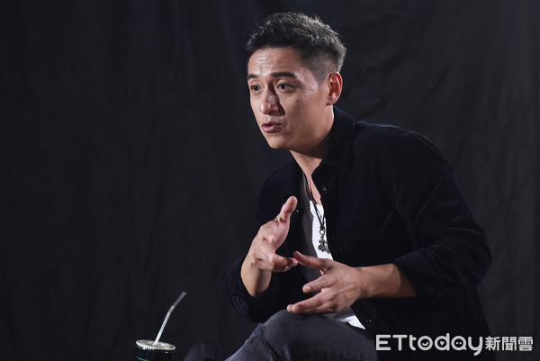 台湾演员郑人硕被曝有小三,老婆证实二人已和平离婚