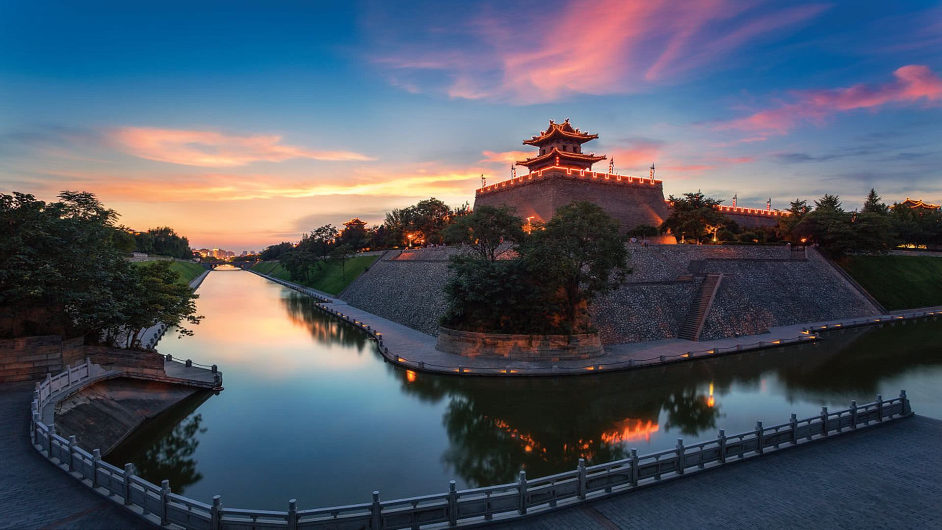 中国最大的2座宫殿,一个是天下第一宫,另一个规模"空前绝后"