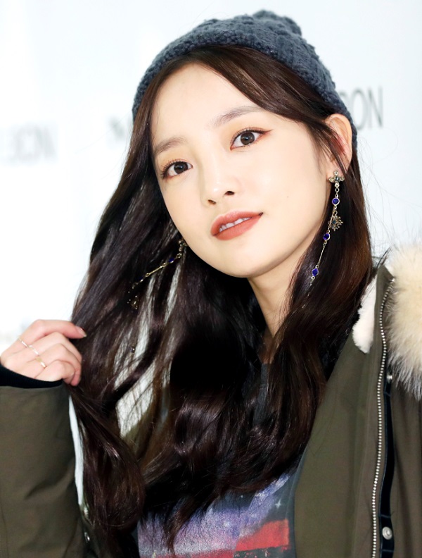 遭受网络暴力?韩国女星具荷拉家中身亡 5月曾轻生