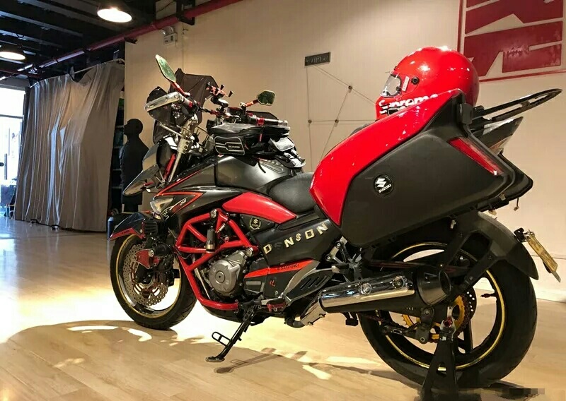 gw250重度改装摩旅拉力版,车友表示"dl250看到它都要脸红"