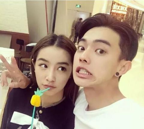 网红梁子玥称和许凯聚餐时拼酒 还顺走了男方一个打火机