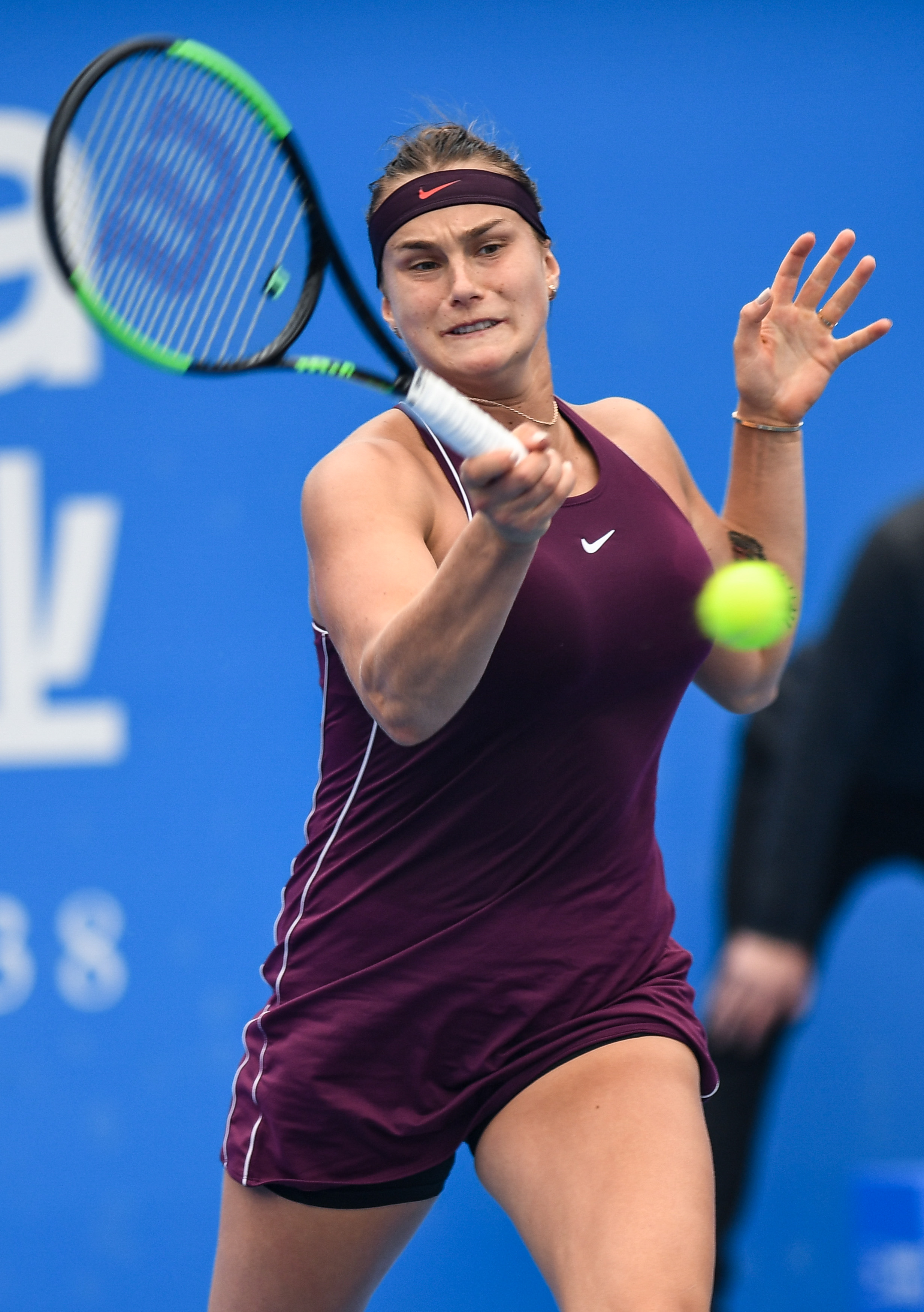 网球——深圳公开赛:萨巴伦卡夺冠