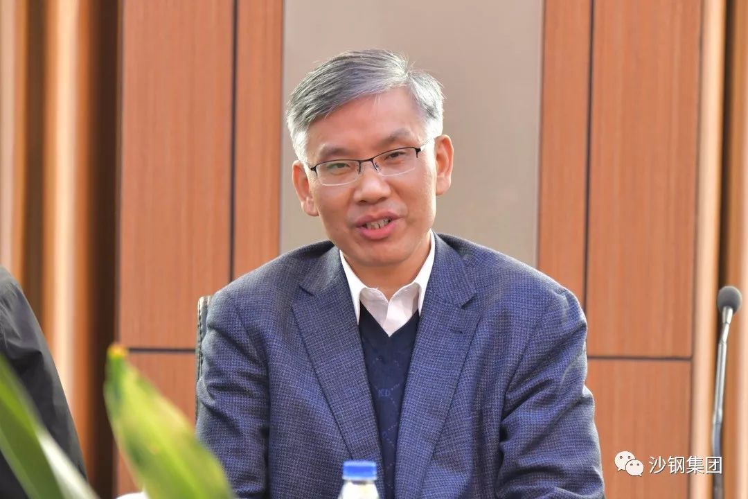 宝钢股份总经理侯安贵一行到沙钢考察交流