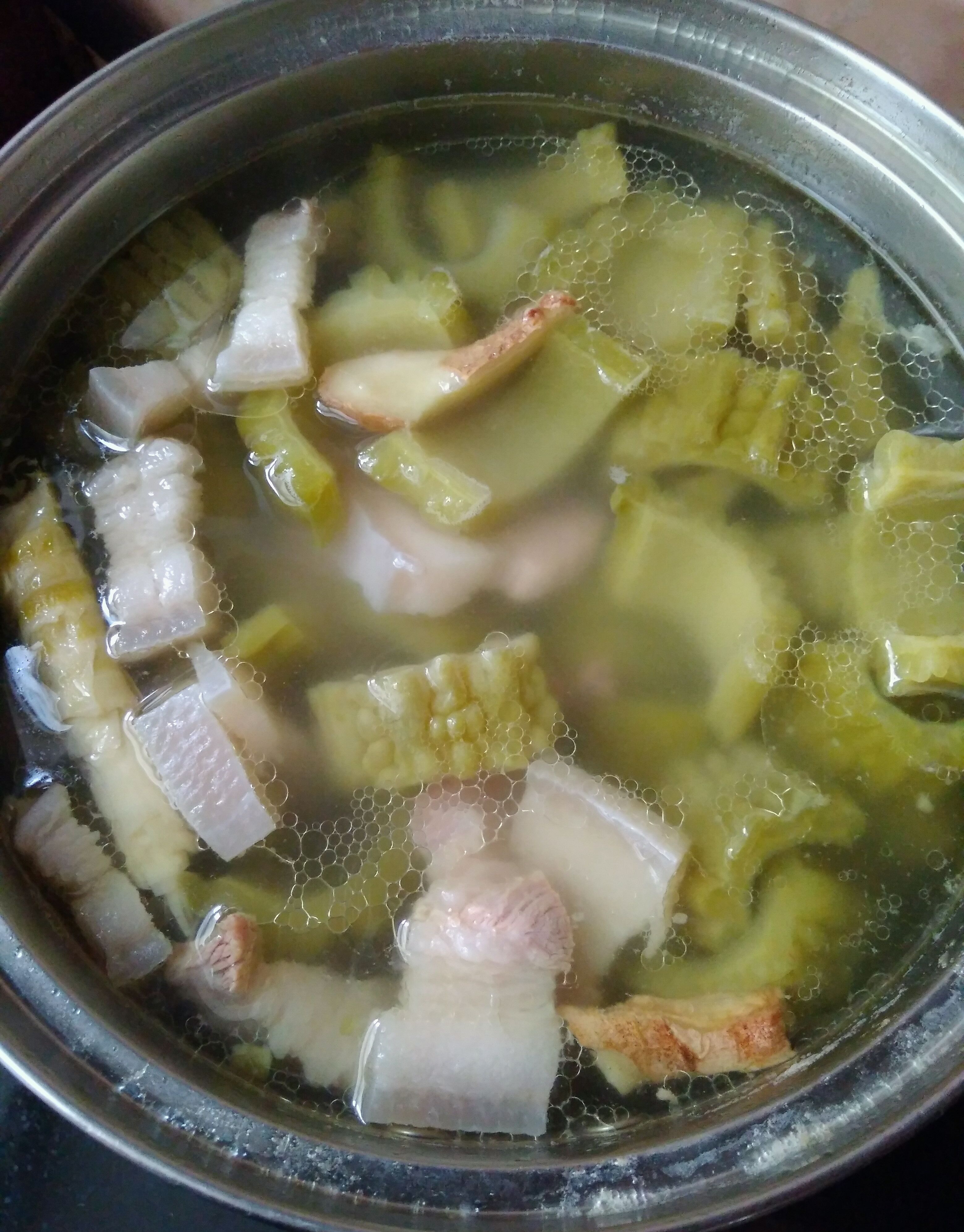 夏日清火的好食物--猪肉苦瓜汤