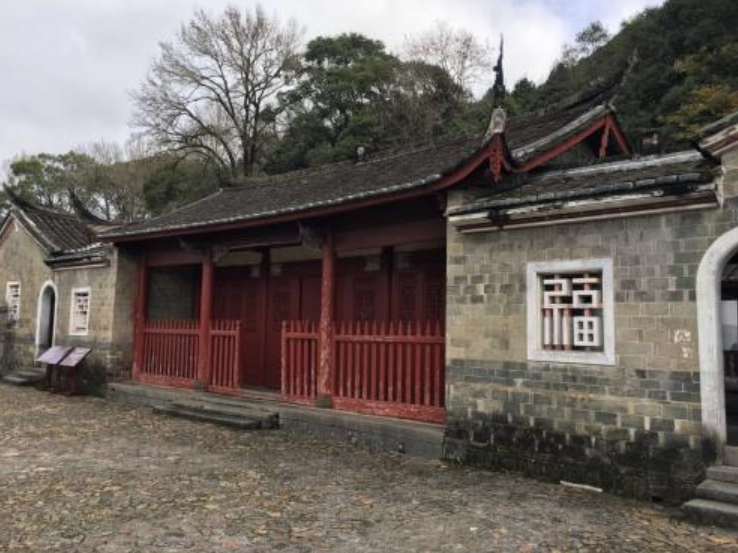 古田会议旧址 祠堂由前后厅和左右厢房组成,建筑面积826平方米,目前