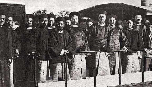 推翻清朝统治的过程中,谁的功劳最大?这三种类型的人,难分伯仲