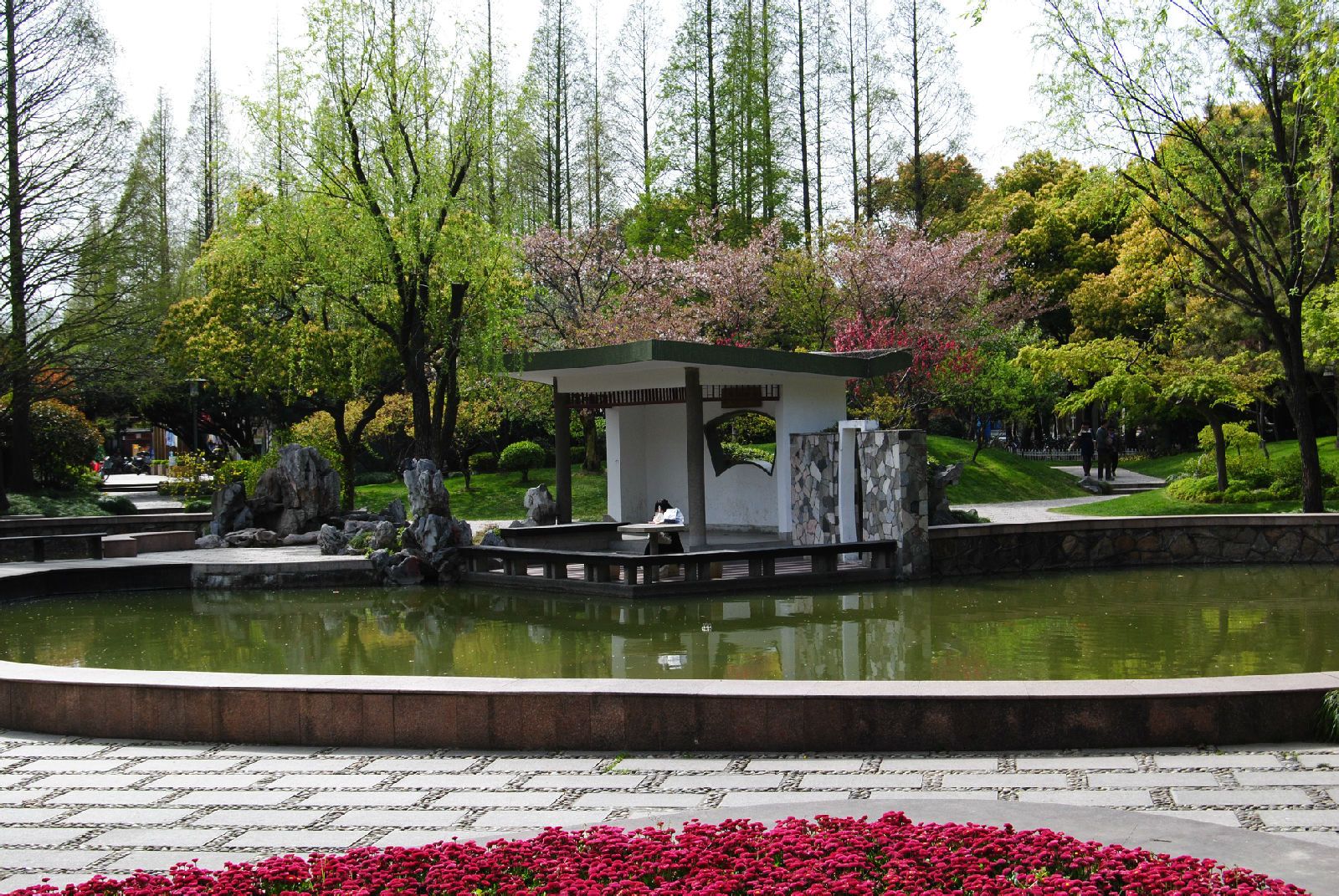 盘点景色漂亮的旅游休闲场所,你去过北京前门大街,上海人民公园吗