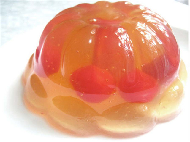 炎炎夏日,教你在家5分钟做出清凉爽口的"可乐果冻",做法简单