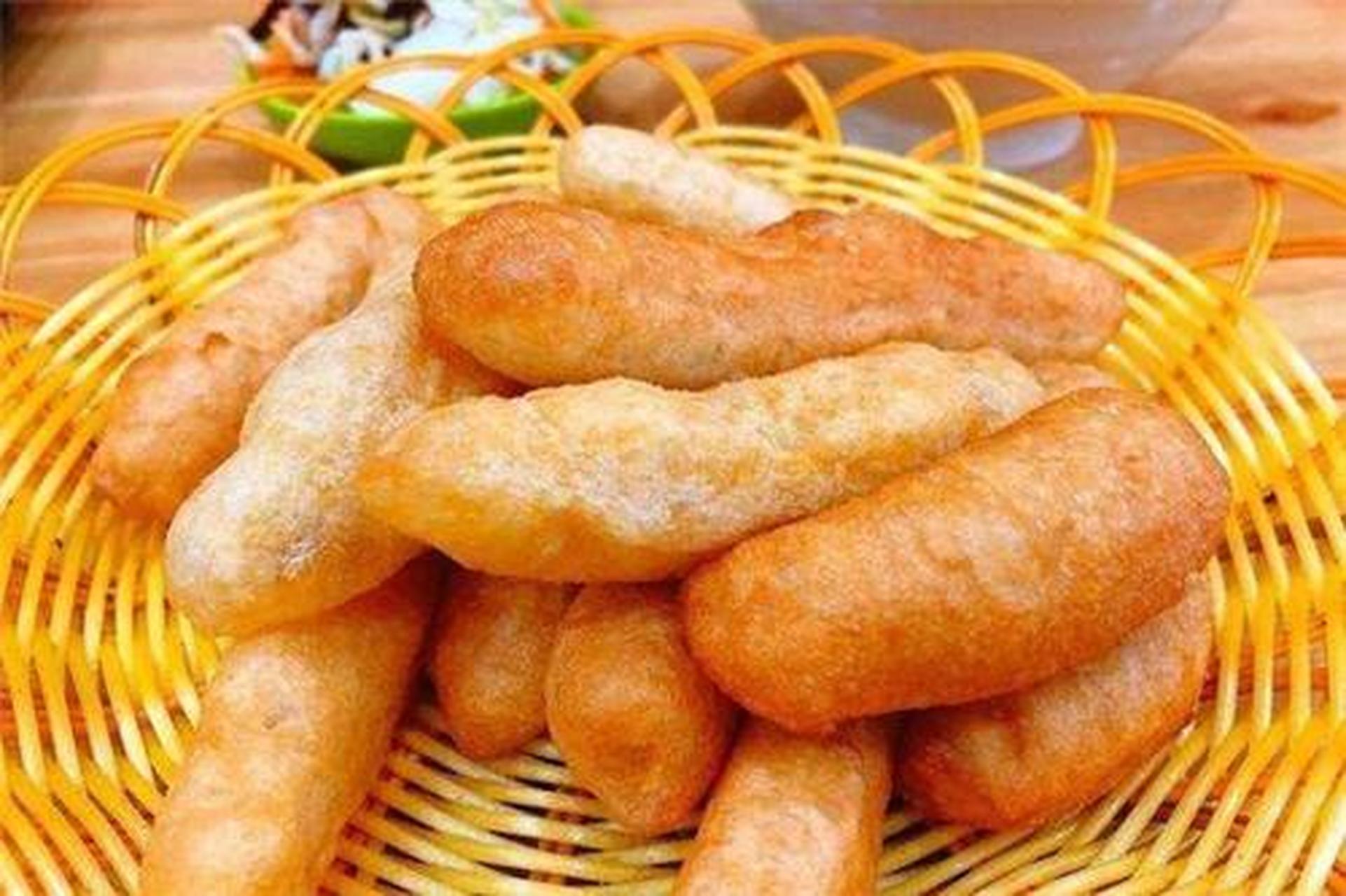 城市身边事#【郑州美食】油馍头是河南地方汉族传统面食小吃,河南人