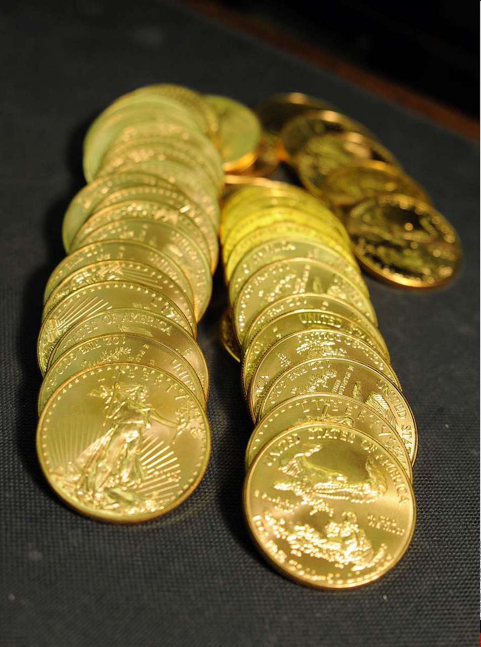 足金是真正的黄金.它是由99.9%的纯金和0.