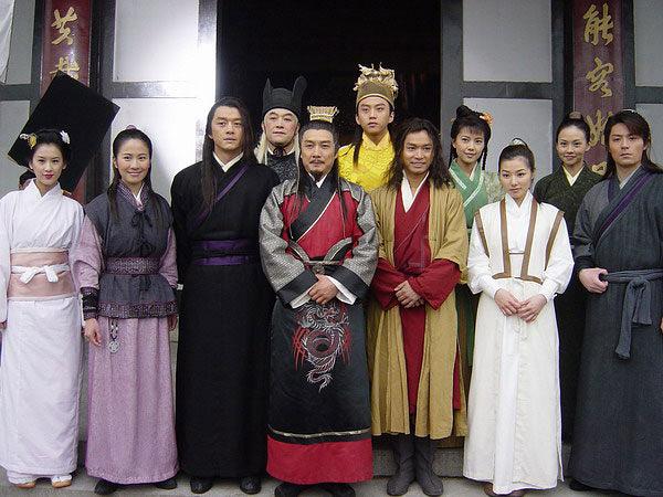 《天下第一》大结局:虽然铁胆神侯打败了成是非,却还是输给了她