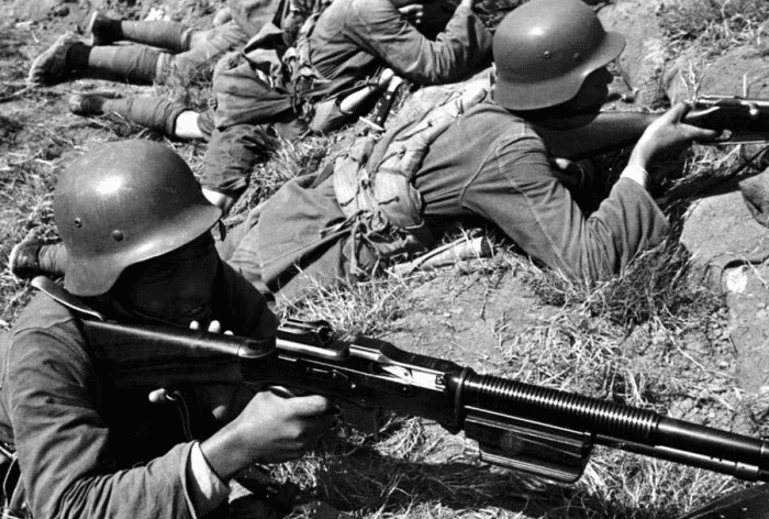 孟良崮战役中,张灵甫的整编74师有多厉害,为啥敢号称天下第一师