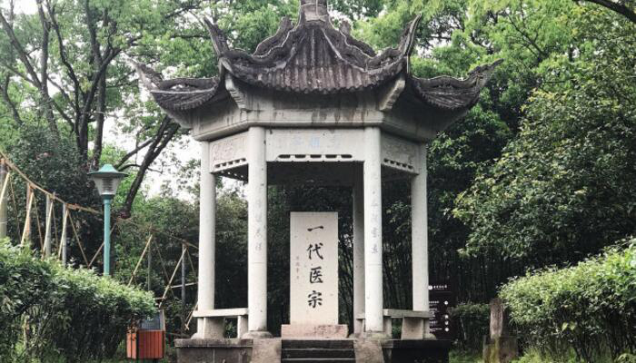 朱丹溪科考失败,在三十岁时转行学医,一举成为名医