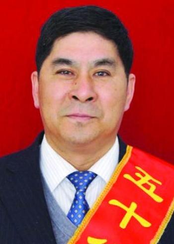 姚洪波:一路助人为乐播撒爱心