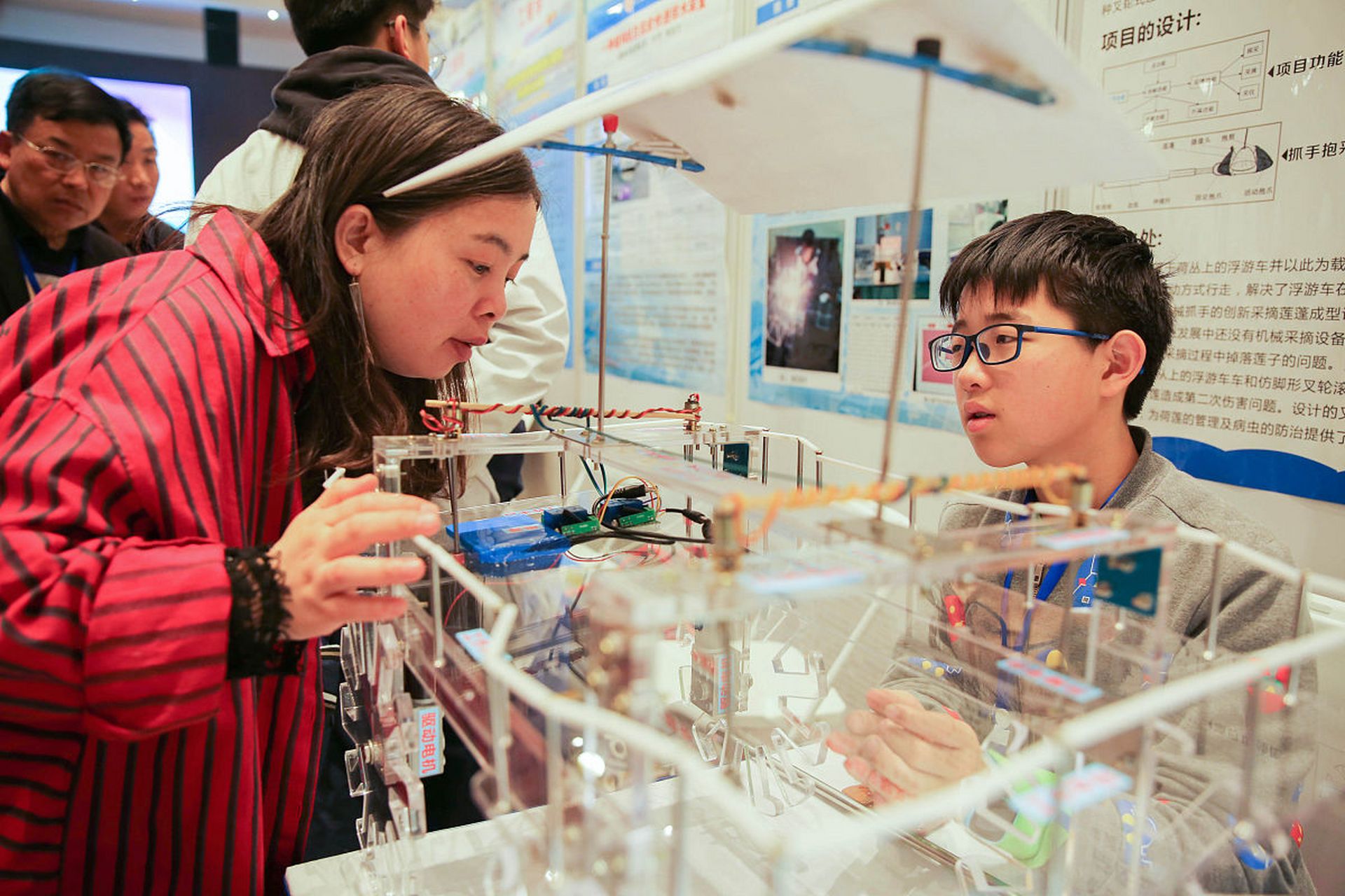 科技特长生优惠多,可以降分乃至保送名牌大学 今年5月28号,六一儿童节