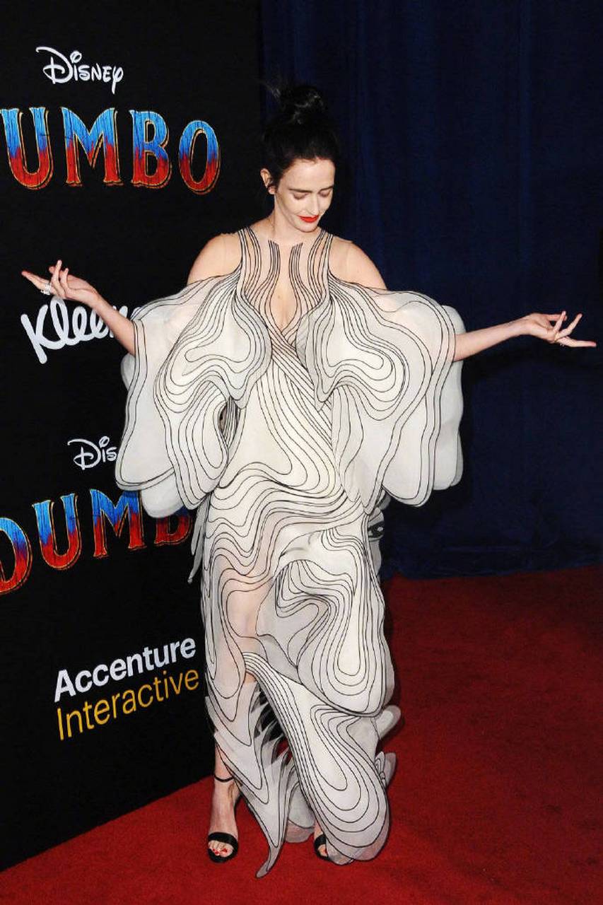 迪士尼真人小飞象# eva green 伊娃·格林迪斯尼新片《小飞象》