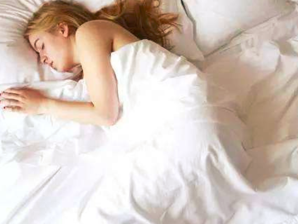 女人睡觉时,需要穿内衣内裤吗?或许很多人不知道