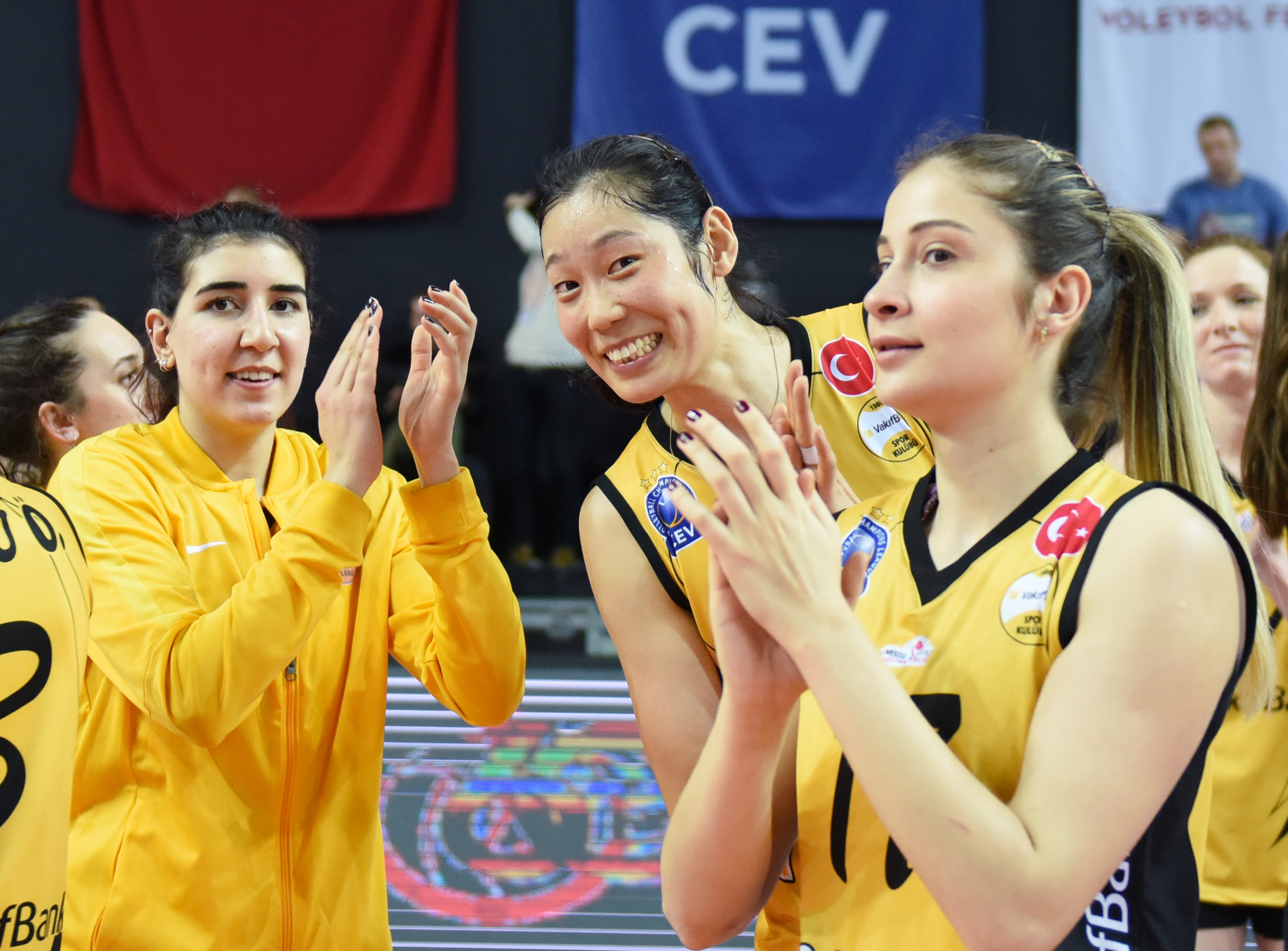 排球——土耳其女排联赛:瓦基弗银行晋级决赛(2)