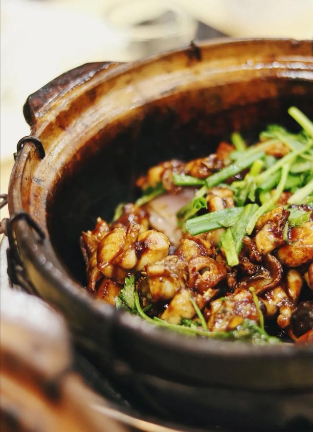 广州最地道的啫啫煲原来在这里,出品正价格平火爆荔湾二十多年