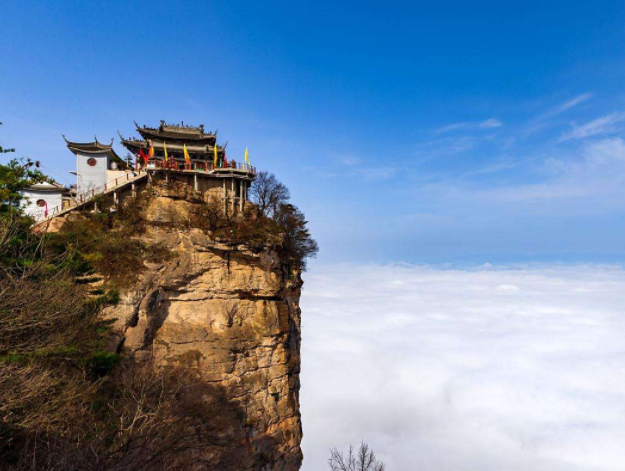 鸡峰山,一幅波澜起伏,气势磅礴的立体画卷!