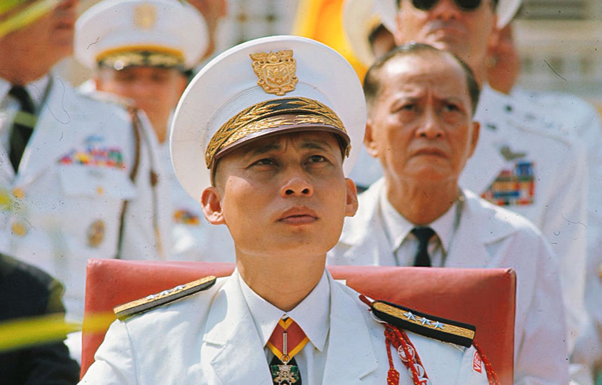 1960年代南越南军官罕见彩照,全套美式装备他们最终还是输了