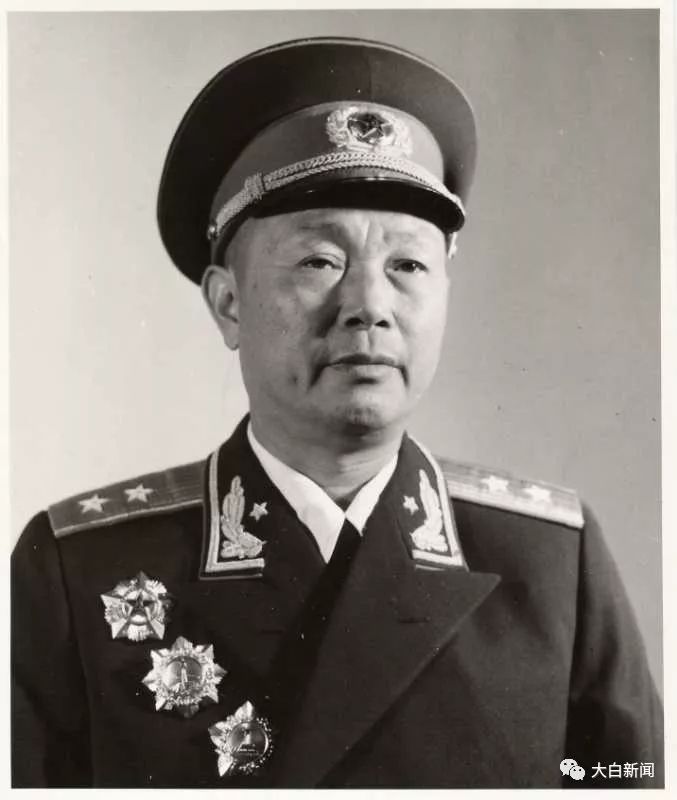 开国中将张南生之子讲述父亲两次大怒:为了两把沙发和一斤豆角