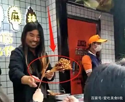 “面筋哥”被封杀?作品下架?网友:回来烤面筋,我们绝对捧场 “面筋哥”被封杀?作品下架?网友:回来烤面筋,我们绝对捧场