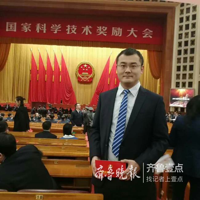 2000年陈朝晖进入泰安一中学习,2003年考入中国海洋大学,获得博士学位