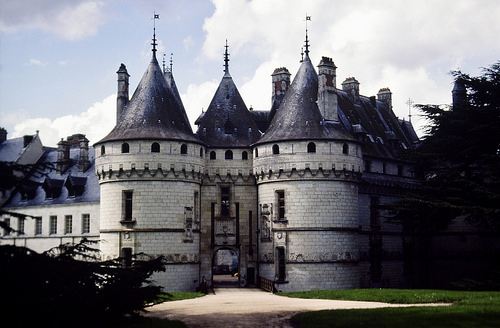 纤巧柔情的舍农索城堡,诗情画意的肖蒙城堡