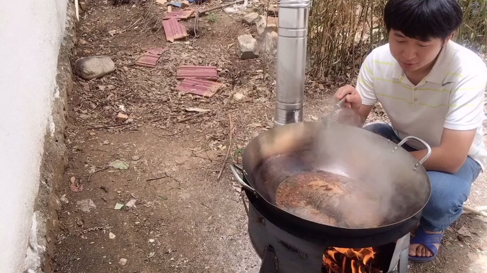 三勺黄豆酱,一瓶啤酒,铁锅炖鱼这样做够味