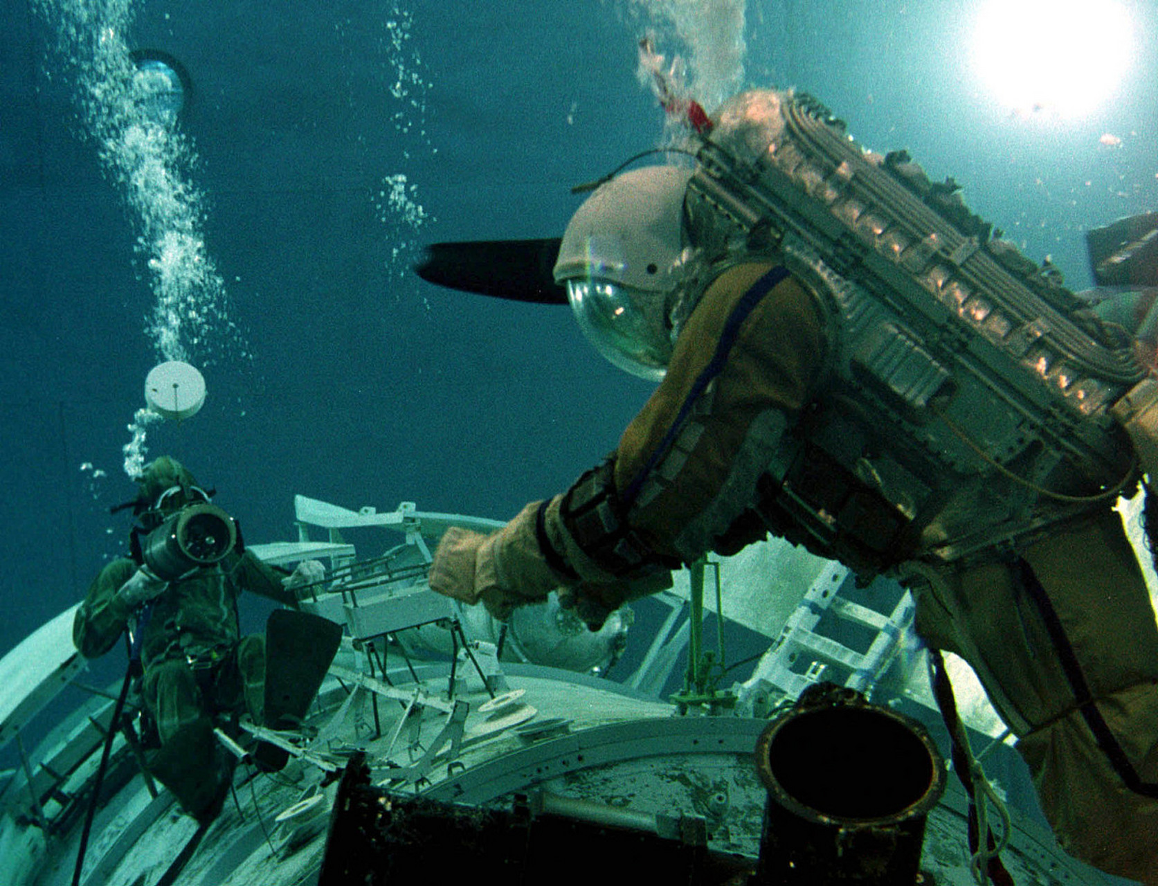 探险家家族葬身海底,泰坦尼克号沉船参观,变生死赌局!