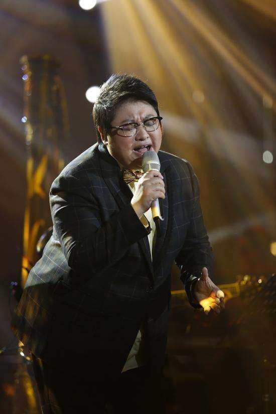 虽然存在戏子当道这类人,但刘德华不是,古天乐不是,江一燕不是,韩红不