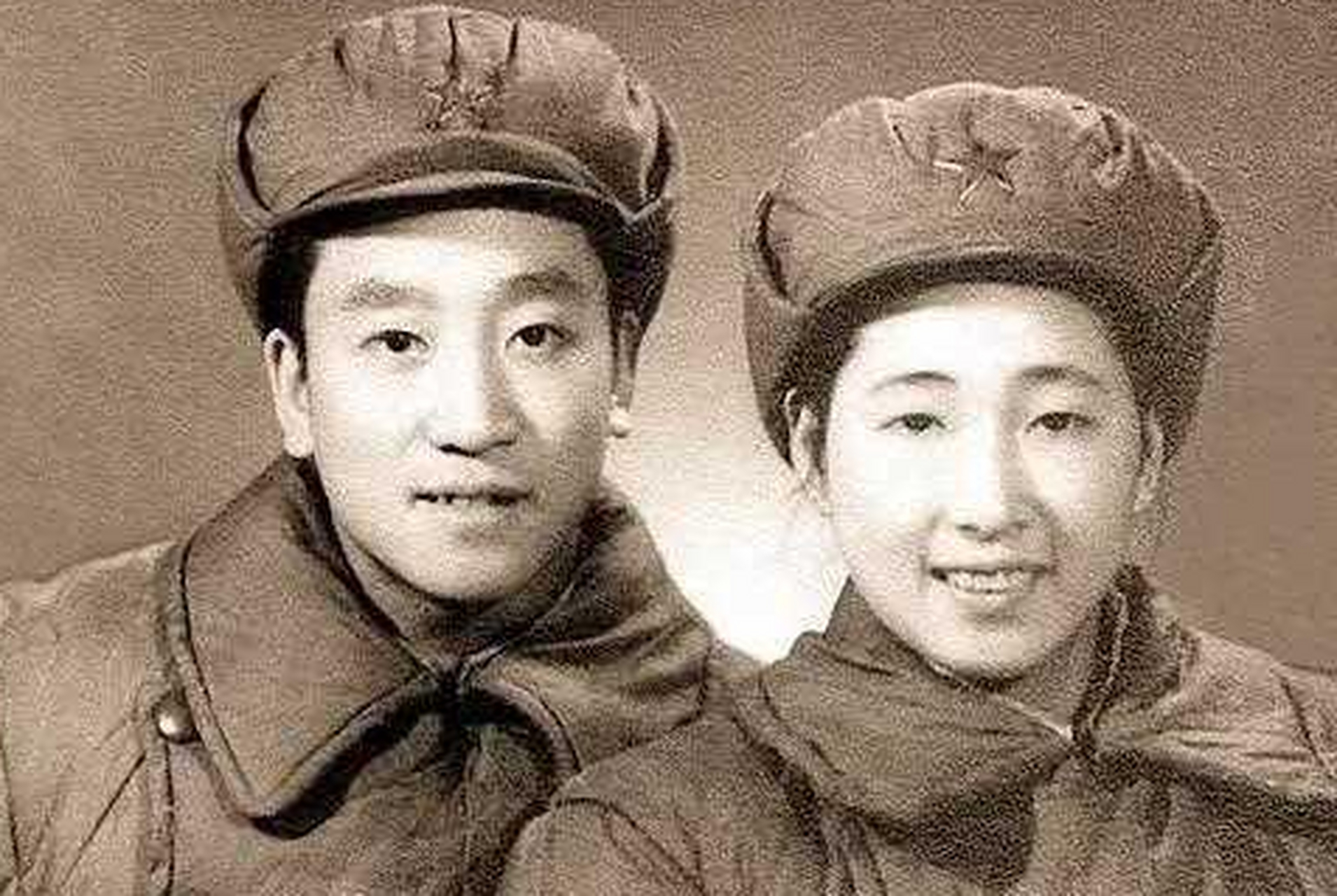 潍坊自媒体联盟#王愿坚,1929年生于潍坊,它的《草》是一篇以红军痴鼢