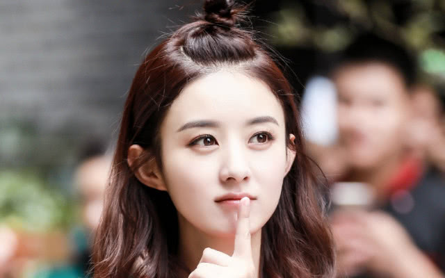 4位娃娃脸女明星,赵丽颖可爱,张娜拉逆龄生长,你喜欢哪一位?