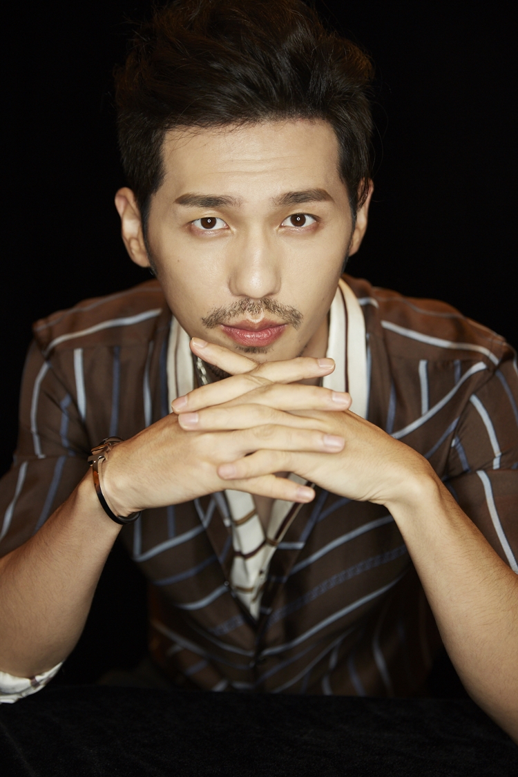 当男神留起胡子:白宇禁欲,易烊千玺爷们,李现气质大变!