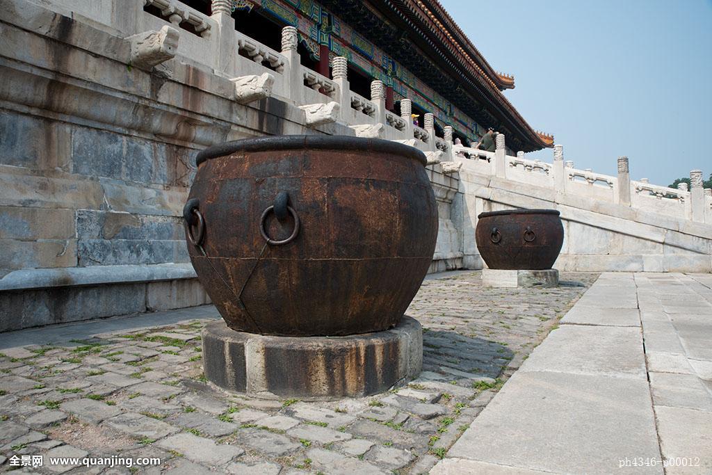 故宫里这个水缸你注意过吗?价值1080万,每个水缸都是黄金做的