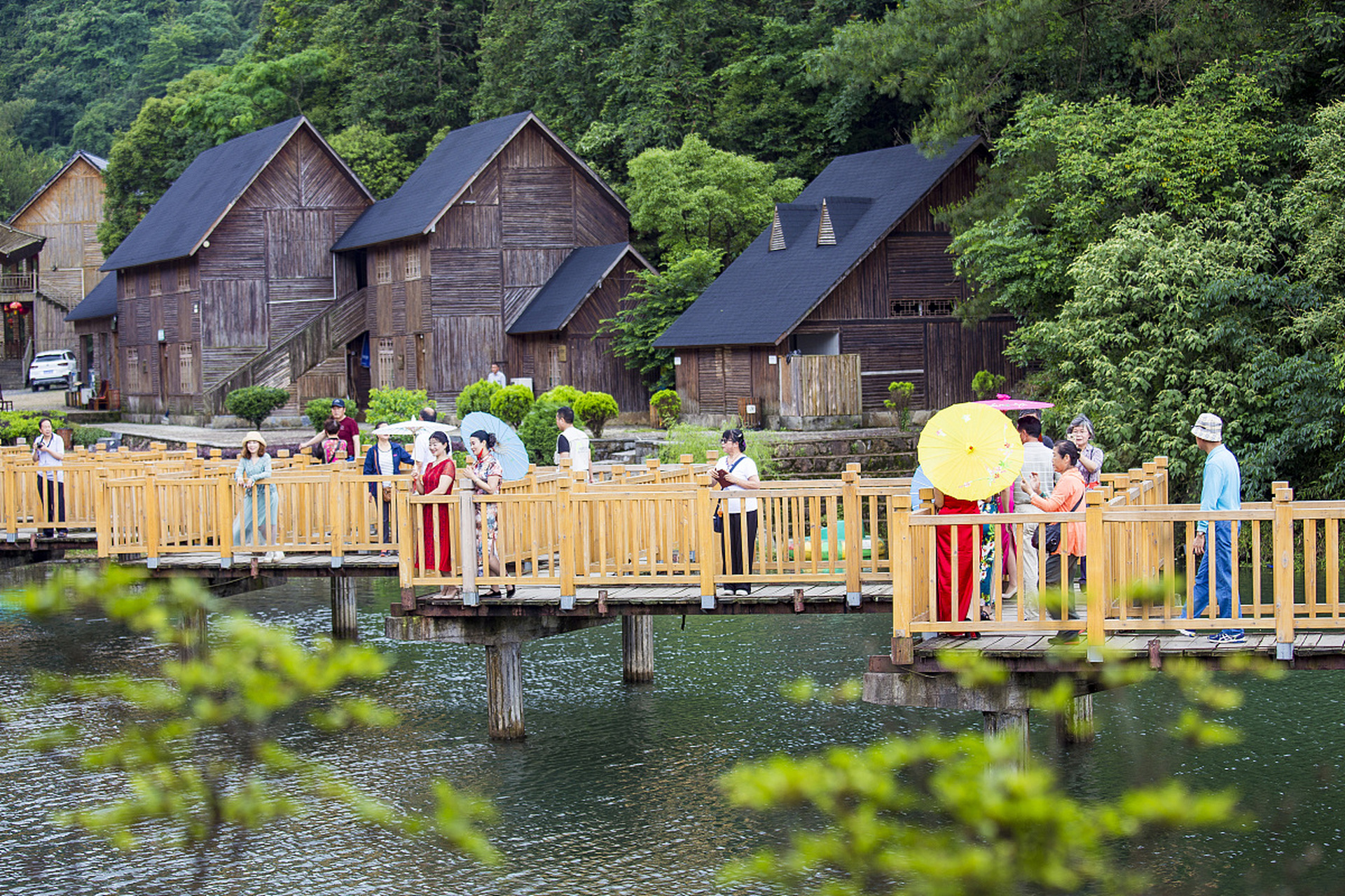 牯牛降风景区地处安徽省池州市境内,以雄,奇,险著称,这里的自然气候和