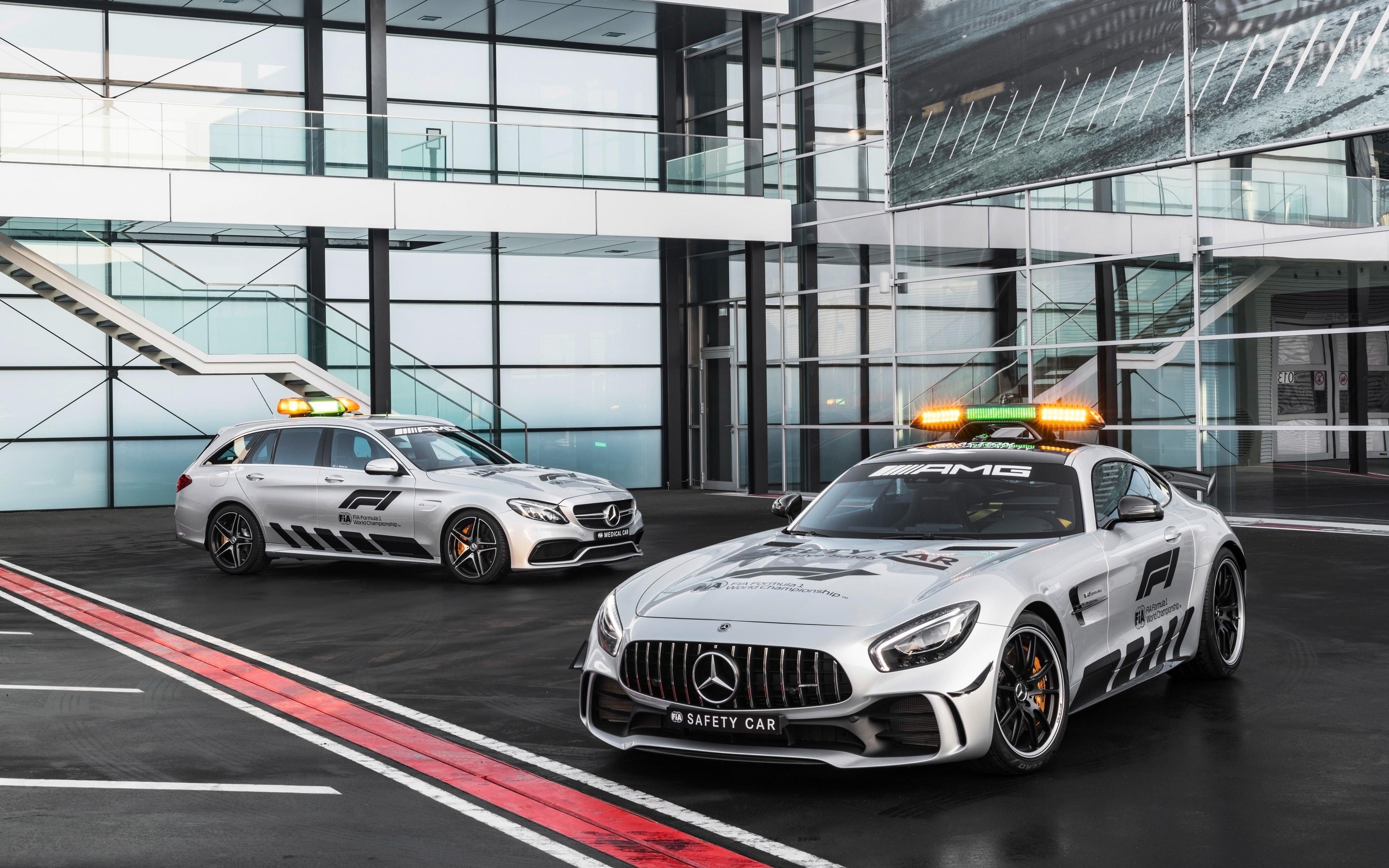 2018梅赛德斯-amg gt r成为fia f1安全车,颜值和性能都不容小觑