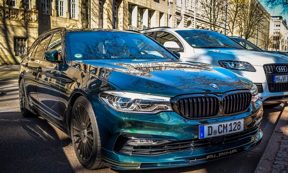 全新阿尔宾娜b5 biturbo touring,百公里加速只需3.5秒